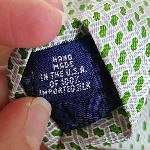 Vineyard Vines natixis kelly green knot Silk tie - Picture 2 of 4